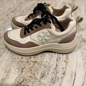 Tory Burch Good Luck Trainer size 9